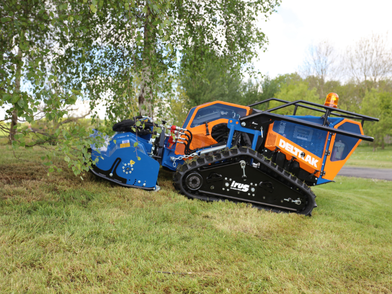 Loxston Groundcare mower hire - irus Deltrak